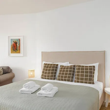 Double Modern.11 Ascona